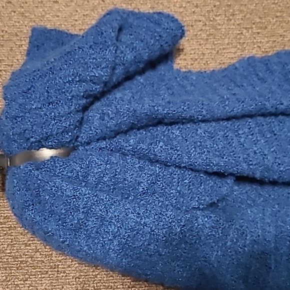 SONOMA BRAND WOMENS BLUE SCARF - Picture 1 of 8